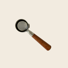 画像をギャラリービューアに読み込む, ガジア 58mm ボトムレス ポルタフィルター - アーモンド ソリッドウッド