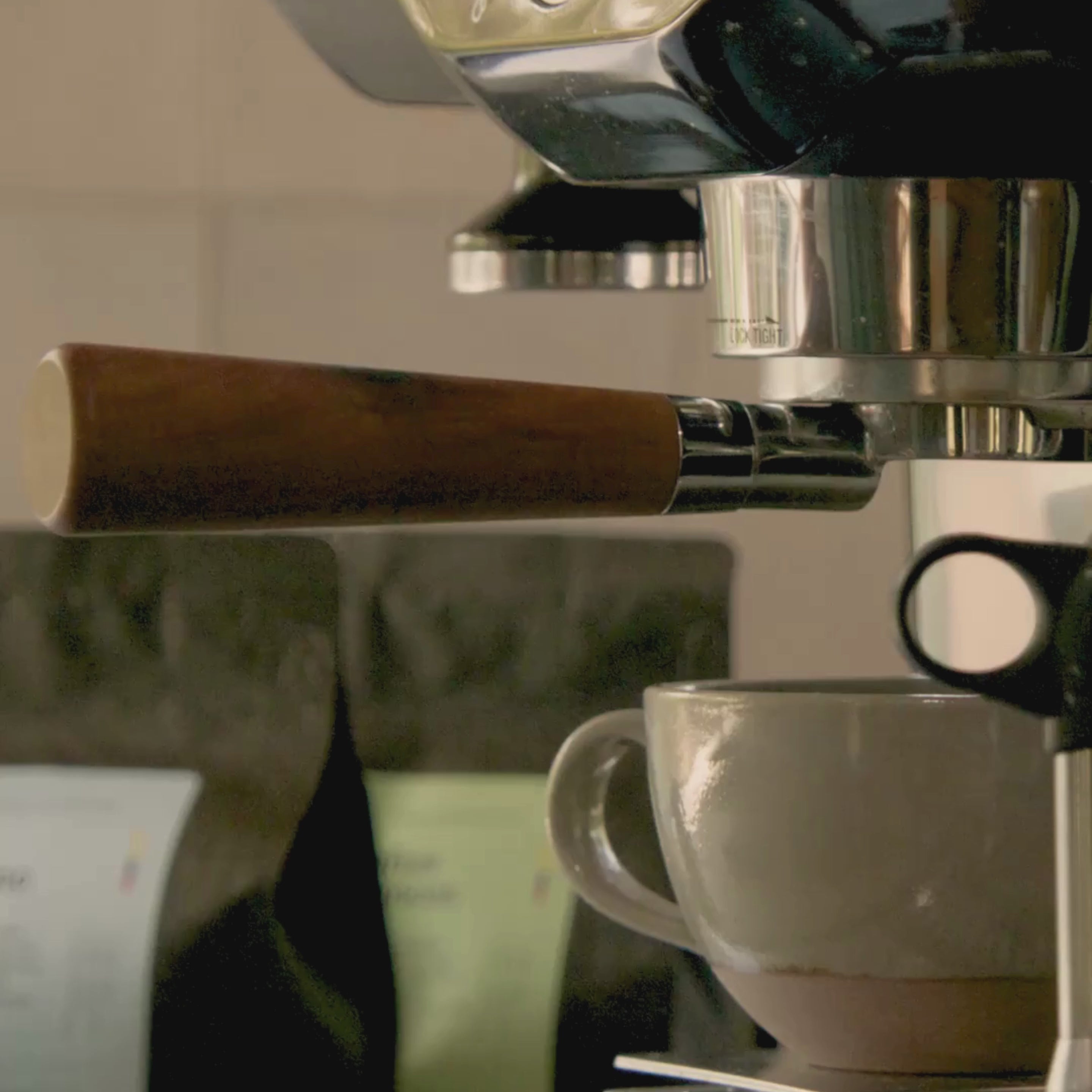 Bottomless Portafilter 51mm for Delonghi Dedica – Almond Wood